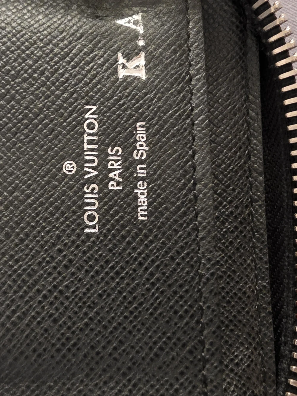 Louis Vuitton Atol And 2 Verticle Zippy Wallet